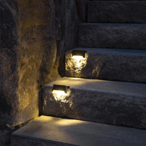 Zestaw 8 sztuk lampy solarne LUMI STEP na schody i barierki Zestaw 8 sztuk lampy solarne LUMI STEP na schody i barierki